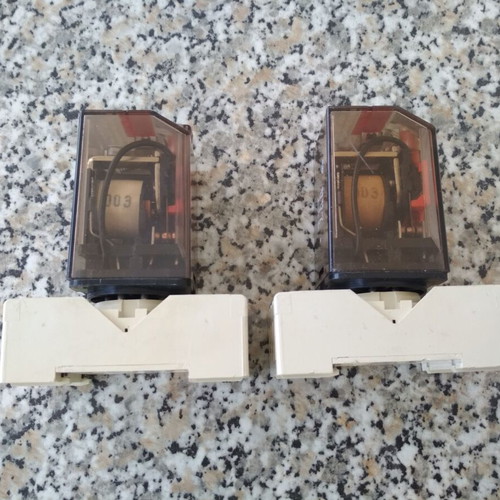 Schrack Multimode MR 110V Power Relays with Sockets, Set of 2