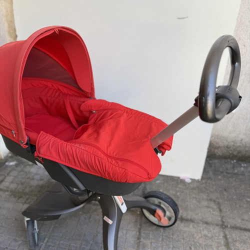 STOKKE Xplory βρεφικό καρότσι με 2 μονάδες, κόκκινο