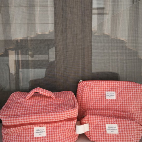 Makeup Bags Set of 3 Quilted Red Gingham Grid New