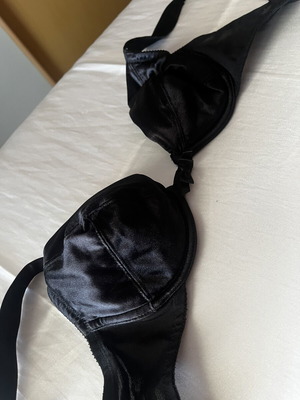Bras extra small used, black satin and white lace set of two