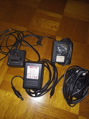 Chargers used, pack of 4 black