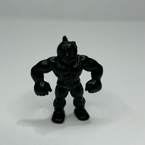 Cosmix Panosh Batmor alien figure used in good condition