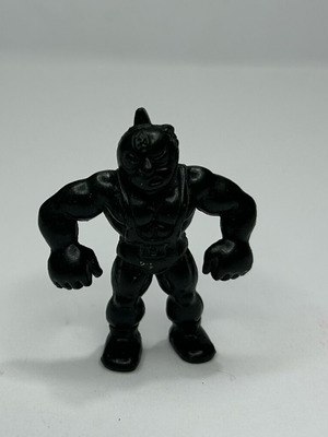 Cosmix Panosh Batmor alien figure used in good condition