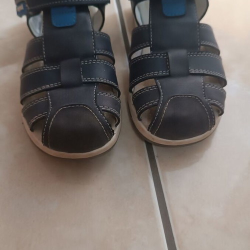 Mayoral sandals size 31 like new