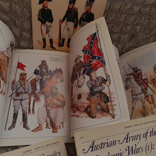 Osprey Men-at-Arms Military History Book Collection like new, 13 volumes