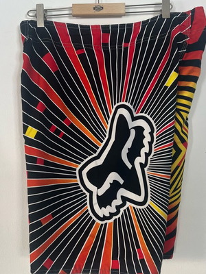 Fox Racing βερμούδα σαν καινούργιο, μέγεθος 32