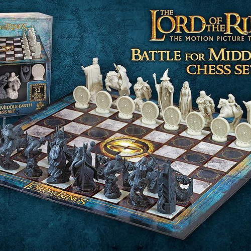 Lord of the Rings Battle for Middle Earth Chess Set new