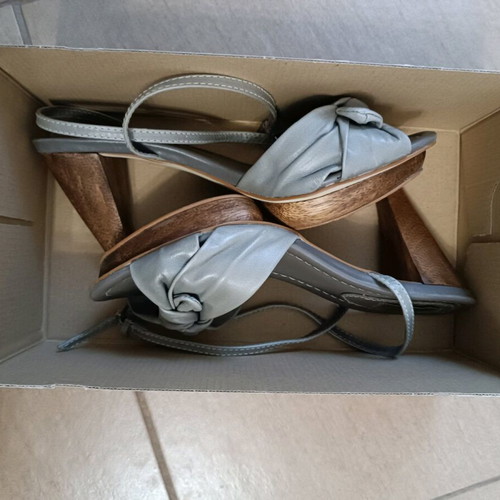Zara sandals used, gray, size 38, wooden heel