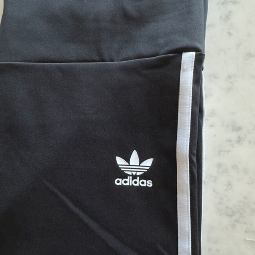 Adidas women's cycling leggings size 38/M like new, black