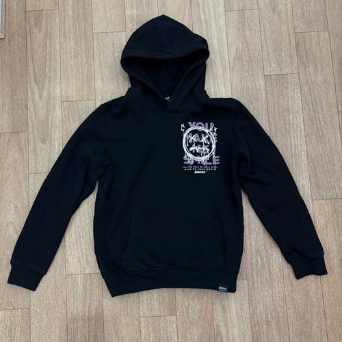 District hoodie for boys 10-12 years black like new