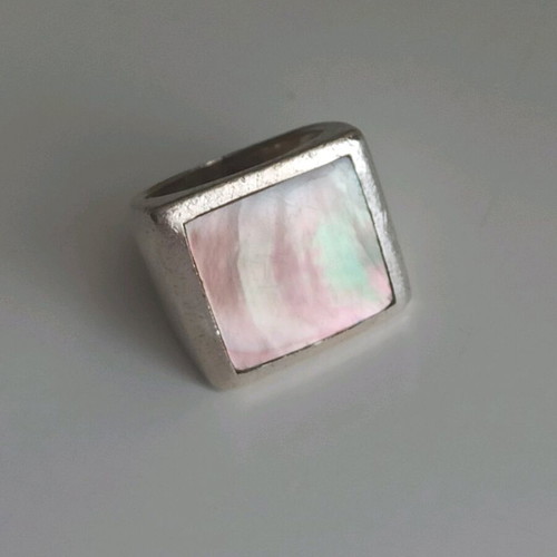 Silver 925 ring used with square multicolor mother of pearl shell