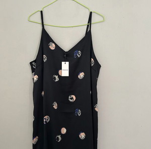 Φόρεμα PIECES από ASOS με το καρτελάκι