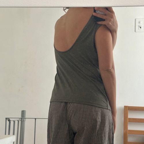 Weekday top L used, navy green with opened back
