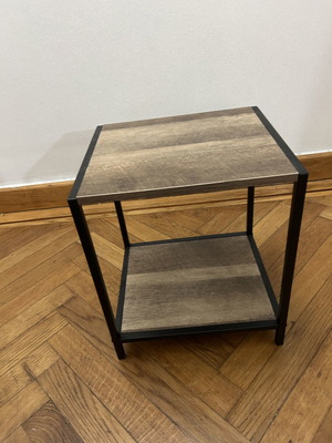 Nightstand like new, dimensions 32x28.5x37 cm