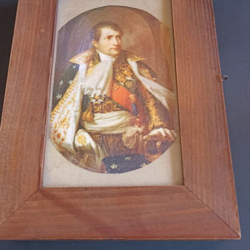 Premium wooden box with Napoleon portrait and rare Napoleonic memorabilia collection like new