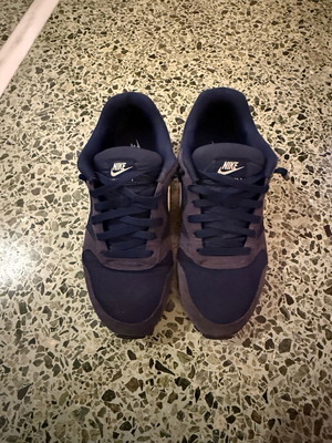 Nike MD Runner 2 Blue Size 43 Like New