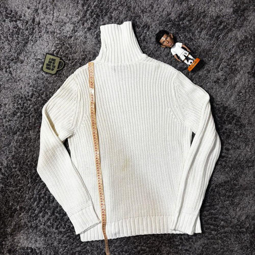 Bershka White Wool Turtleneck Sweater like new, size M