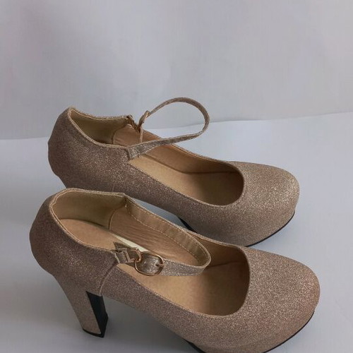 Women's shoes new, size 38, beige