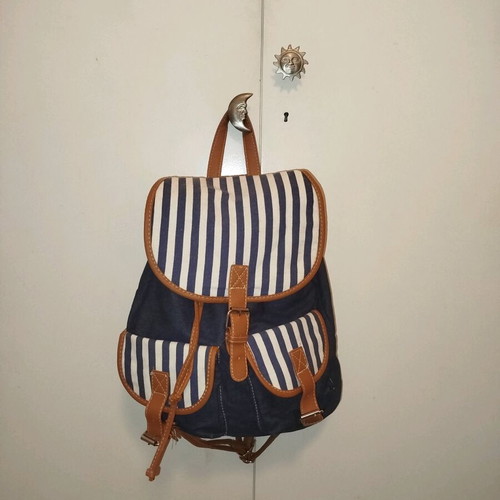 Blue striped navy backpack like new