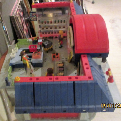 Playmobil Supermarket set 90s used