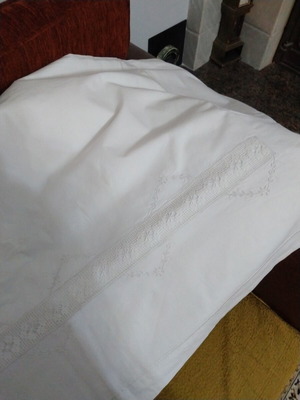 Bed sheet set with pillowcases new, Piraiki-Patraiki fabric