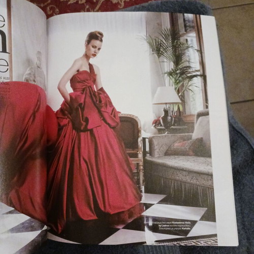 Down Town Magazine Christmas 2010 like new