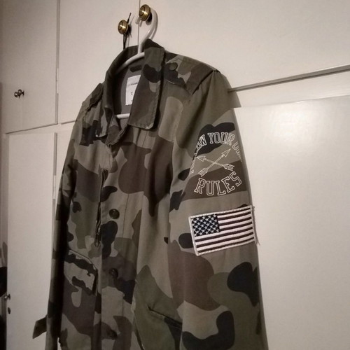 Pull and Bear women's jacket used military style size M to Large green
