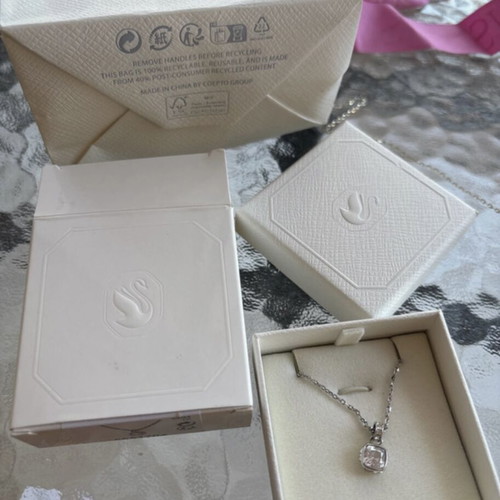 Swarovski Birthstone Pendant Square Cut April White necklace