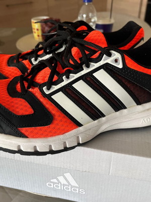 Adidas athletic shoes size 44, black and red