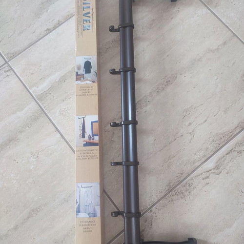 Plastic door hanger with 5 hooks, new