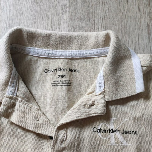 Calvin Klein κοντομάνικο μπεζ 2 ετών σαν καινούργιο