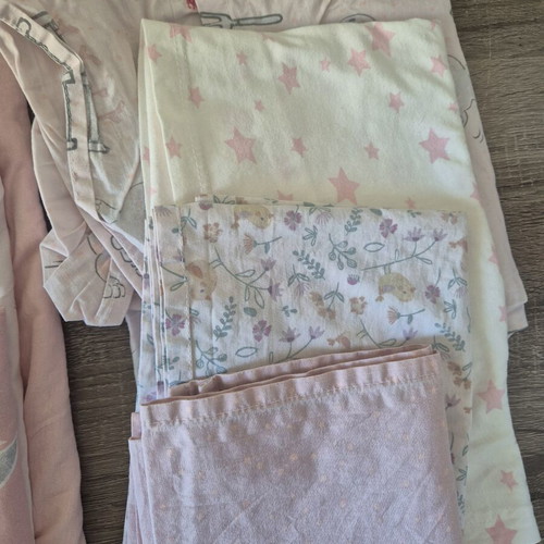Crib sheets set of 9, like new, 100% cotton, approx. 100x65 cm