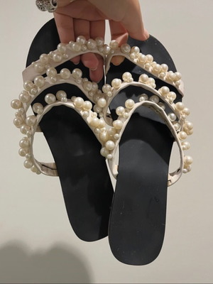 Pearl sandals size 38, black sole