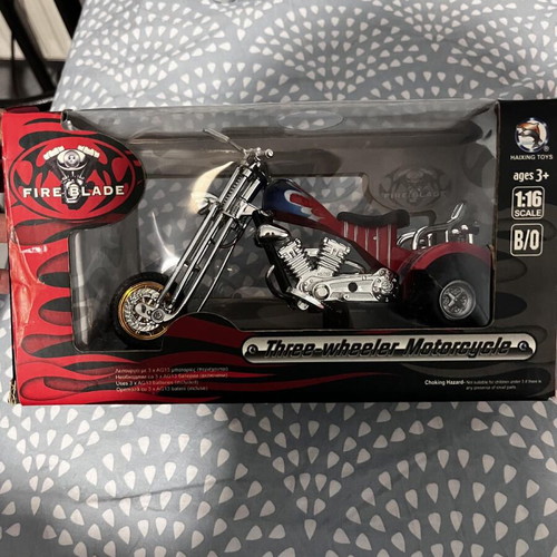 Fireblade three Wheeler motorcycle new with music and light