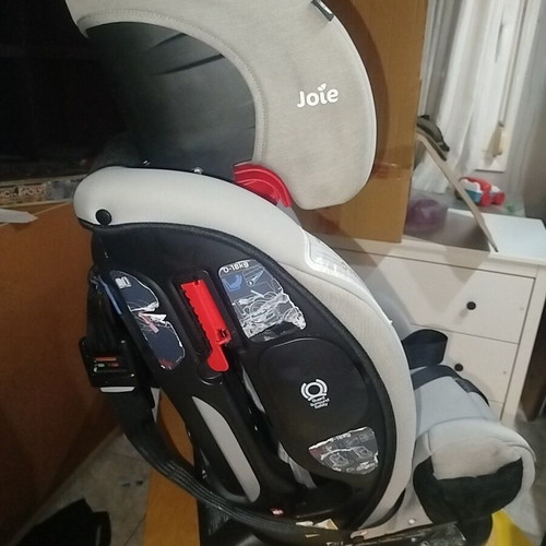 Joie Every Stage FX car seat like new