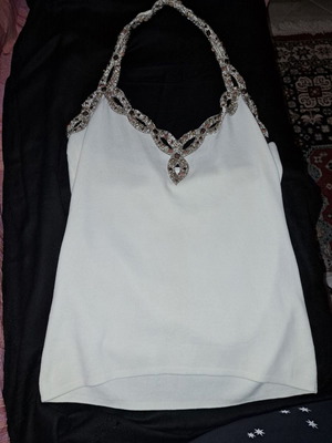 Γυναικεία μπλούζα με έξω πλάτη μεταχειρισμένη, άσπρη, μέγεθος M