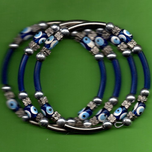 Bracelet with spirals and pendant accessory new, set