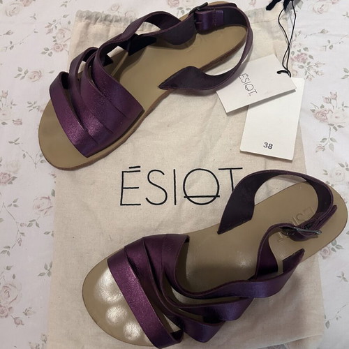 Esiot magenta sandals like new, size 38