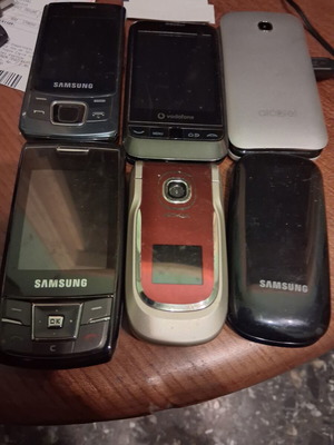 6 mobile phones, all working, 60 euros