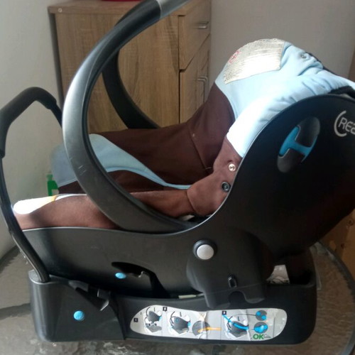 Baby car seat used brown with blue