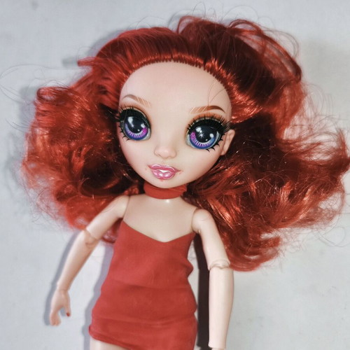 Rainbow High Jr Ruby doll used, 23 cm height