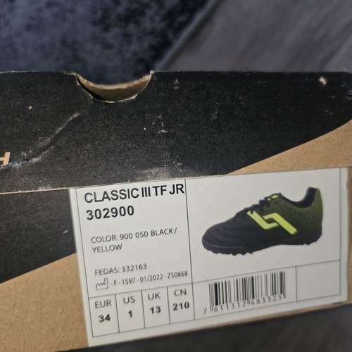 Pro Touch football shoes size 34 used