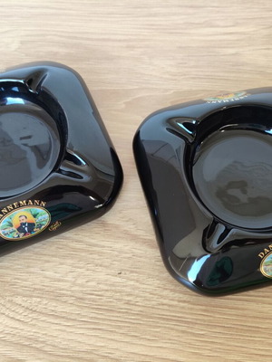 Dannemann Ceramic Ashtrays set like new