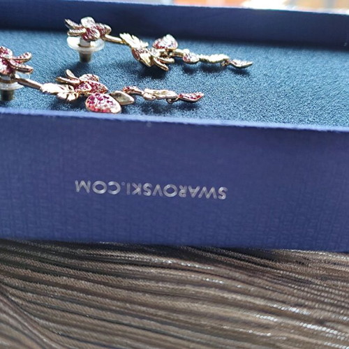 Swarovski hanging earrings flowers pink like new
