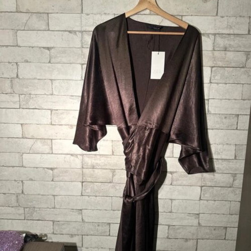 Zara kimono-style dress new, brown - 35,00 - Vendora.cy Zara kimono-style dress new, brown - 35,00 - Vendora.cy