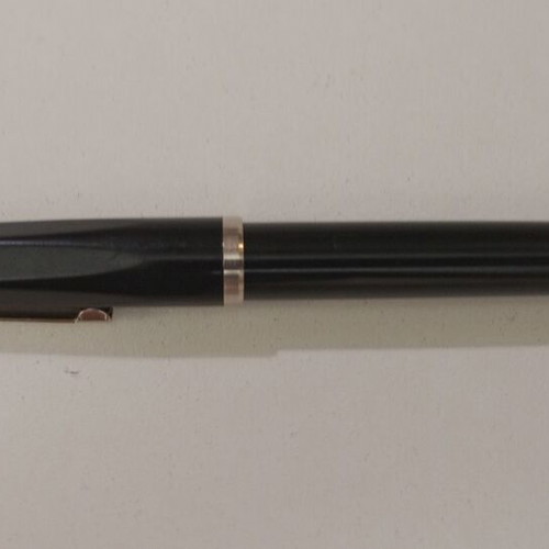 Black pen used, length 13.7 cm