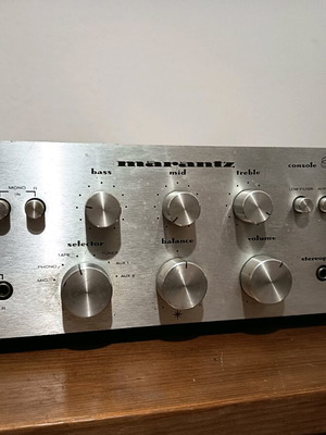 Marantz 1060 amplifier used