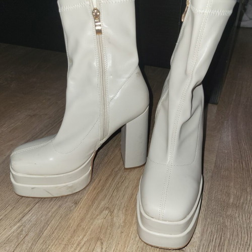 Mia ankle boots used, cream color, thick heel, size 39