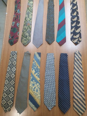 Ties 100% silk branded like new