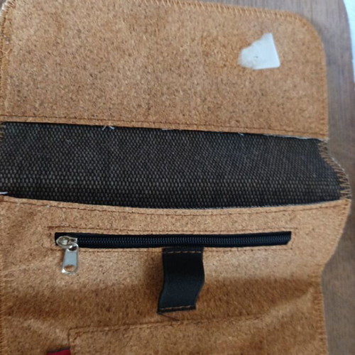 Tobacco pouch with magnetic clasp new